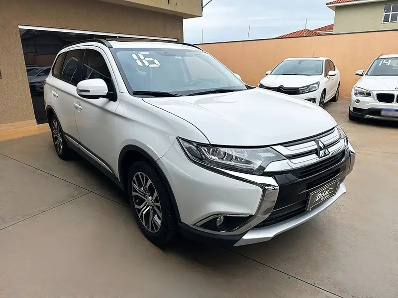 Mitsubishi Outlander 2.0 16V CVT