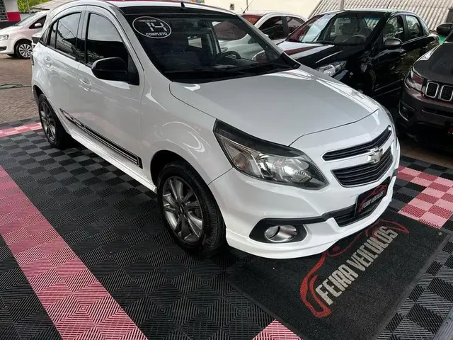 Carro Chevrolet Agile 2014 Effect 1.4 (Flex)
