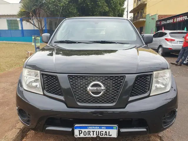 Carro Nissan Frontier 2014 2.5 TD CD 4x4 S