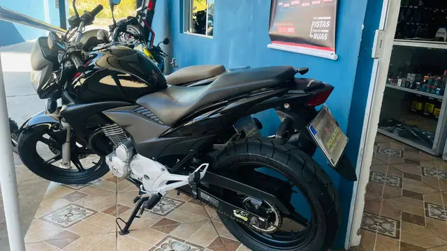 Carro Honda CB 300R 2011 (ABS)