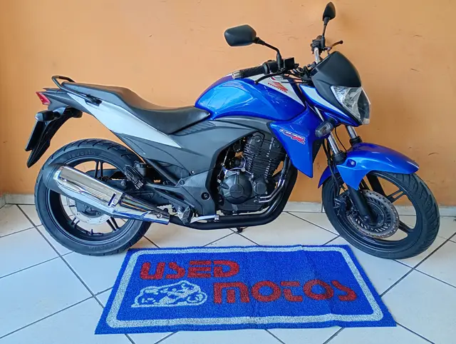 Carro Honda CB 300R 2011 (ABS)