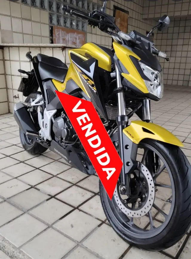 Carro Honda CB 300F Twister 2024 (CBS)