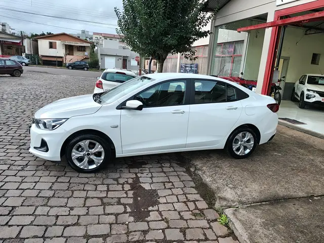 Carro Chevrolet Onix Plus 2024 LTZ 1.0 Turbo (Aut.)