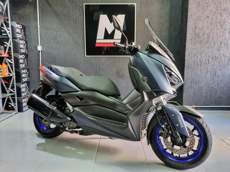 Yamaha XMax ABS