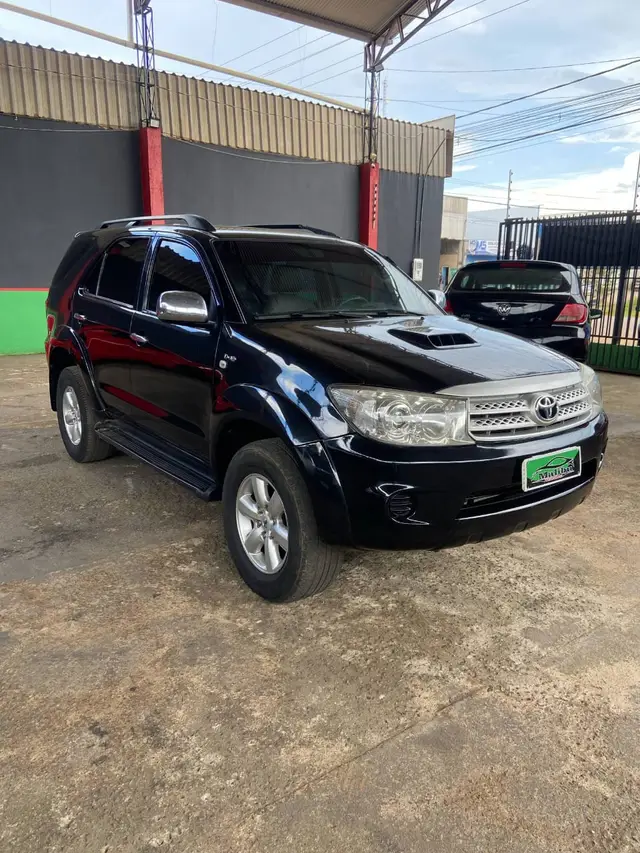 Carro Toyota Hilux SW4 2011 SRV 4x4 3.0 Turbo  (aut)