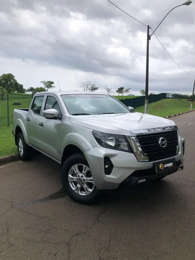 Carro Nissan Frontier 2023 SE CD 4x4 2.3 Bi-TB Diesel Aut.