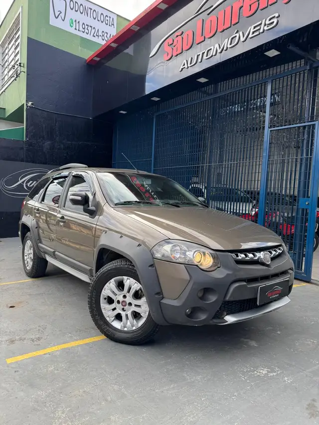 Carro Fiat Palio Weekend 2013 Adventure 1.8 16V (Flex)