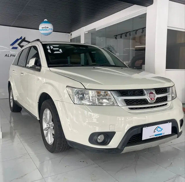 Carro Fiat Freemont 2015 2.4 16V Emotion (Aut)