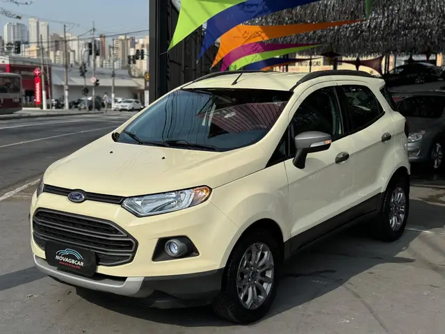 Carro Ford EcoSport 2016 Ecosport Freestyle Plus Powershift 1.6 (Flex)