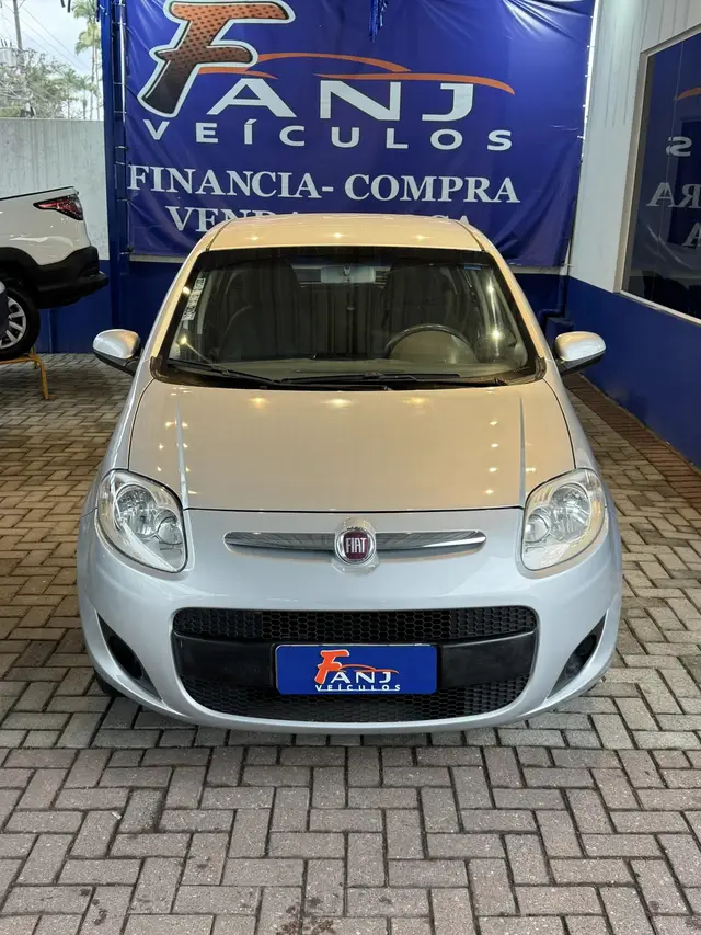 Carro Fiat Palio 2015 Attractive 1.0 Evo (Flex)