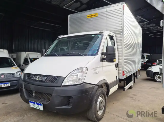 Carro Iveco Daily Chassi 2022 35-150 Longo 3.0 (Diesel)