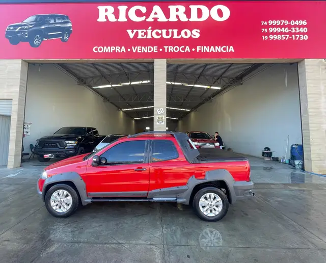 Carro Fiat Strada 2013 Adventure 1.8 16V Dualogic (Flex) (Cabine Dupla)