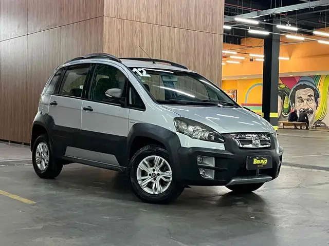 Carro Fiat Idea 2012 Adventure 1.8 16V E.TorQ Dualogic (Flex)