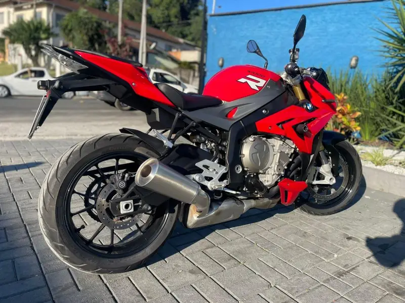 BMW R