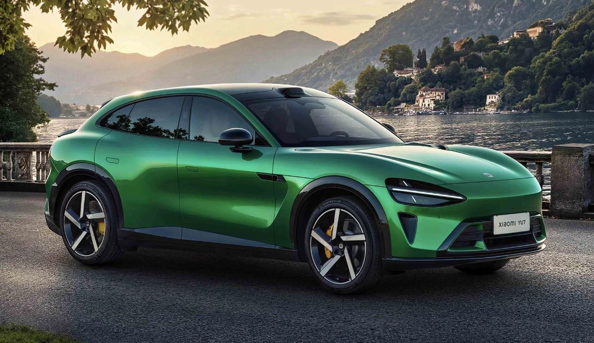 Grandalhão, de quase 5 metros e com até 690 cv, acelera de 0 a 100 km/h em 3,2 s e atinge máxima de mais de 250 km/h; preços, que serão revelados em julho, devem partir de R$ 255 mil
