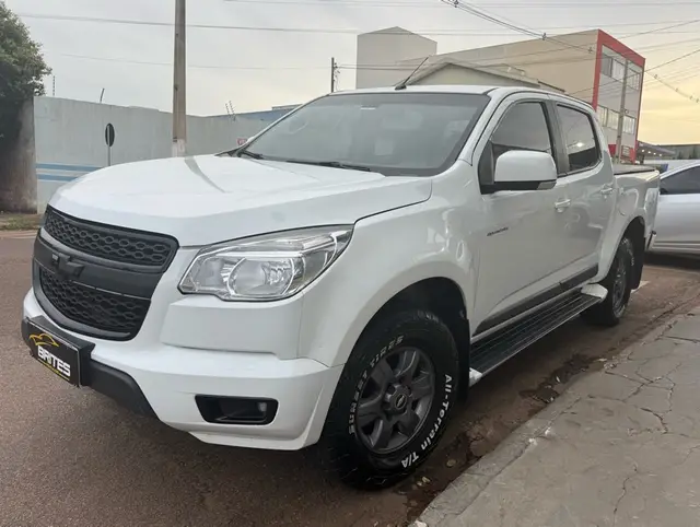 Carro Chevrolet S10 Cabine Dupla 2016 S10 2.4 Advantage (Cabine Dupla)