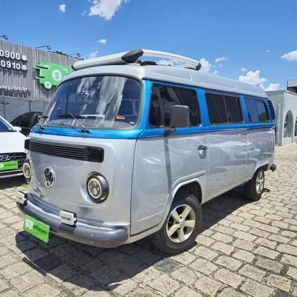 Carro Volkswagen Kombi 2004 Standard Lotação 1.6