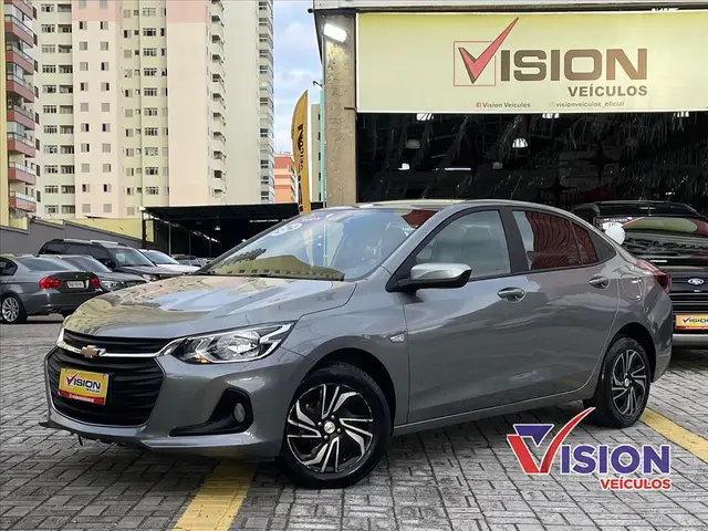 Carro Chevrolet Onix Plus 2024 LT 1.0