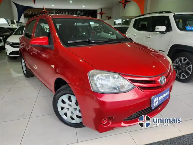 Carro Toyota Etios 2014 X 1.3 (Flex)