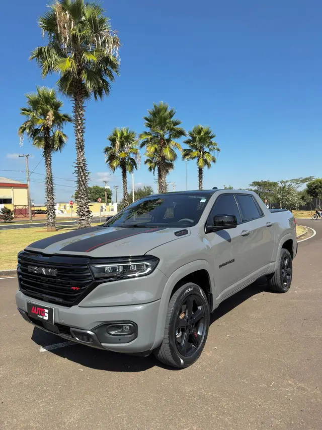 Carro RAM Rampage 2024 R/T 2.0 Turbo