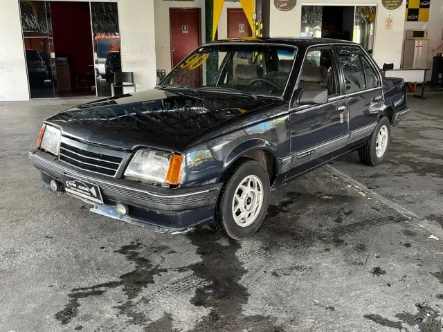 Carro Chevrolet Monza 1990 Sedan Classic EF 500 2.0 EFi