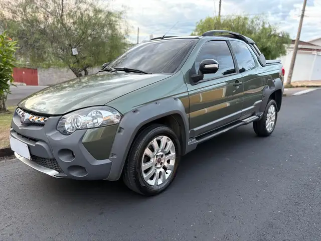 Carro Fiat Strada 2014 Adv.1.8 16V Dualogic Flex CD