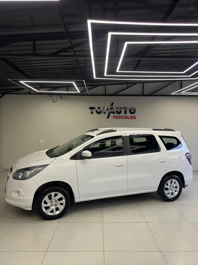 Carro Chevrolet Spin 2016 LTZ 7S 1.8 (Flex) (Aut)