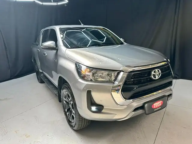 Carro Toyota Hilux Cabine Dupla 2024 SRV 4x4 2.8 Diesel