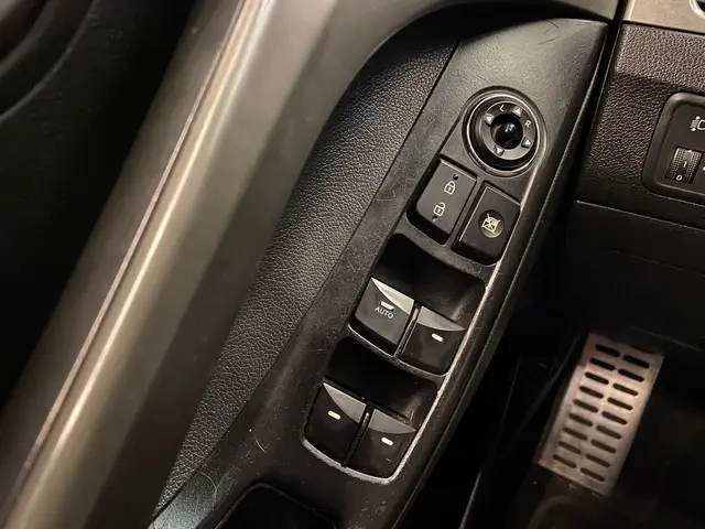 Carro Hyundai Elantra 2013 Sedan 1.8 GLS (aut)