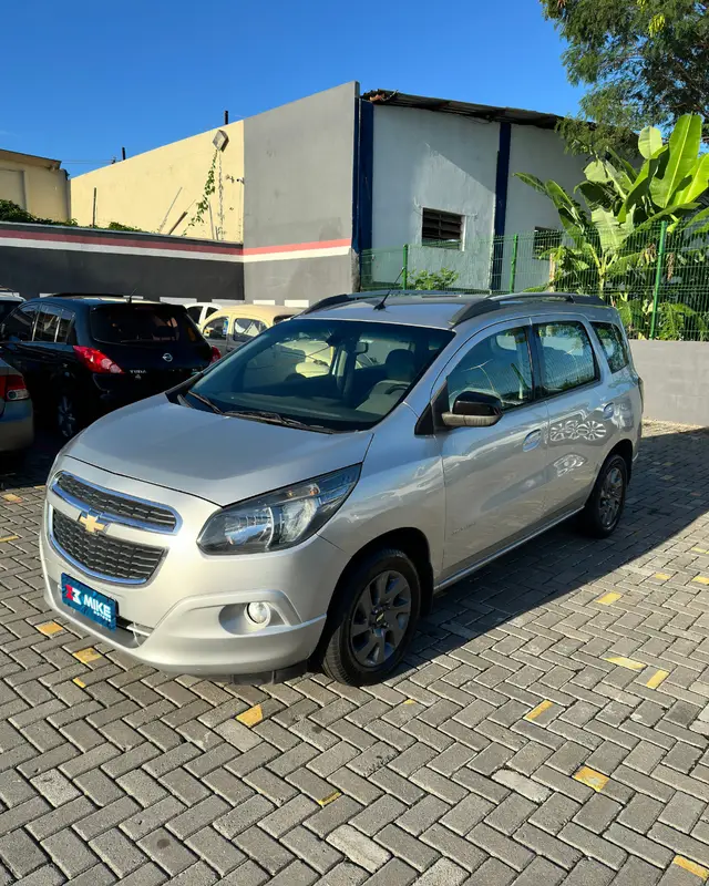 Carro Chevrolet Spin 2018 Advantage 5S 1.8 (Flex) (Aut)