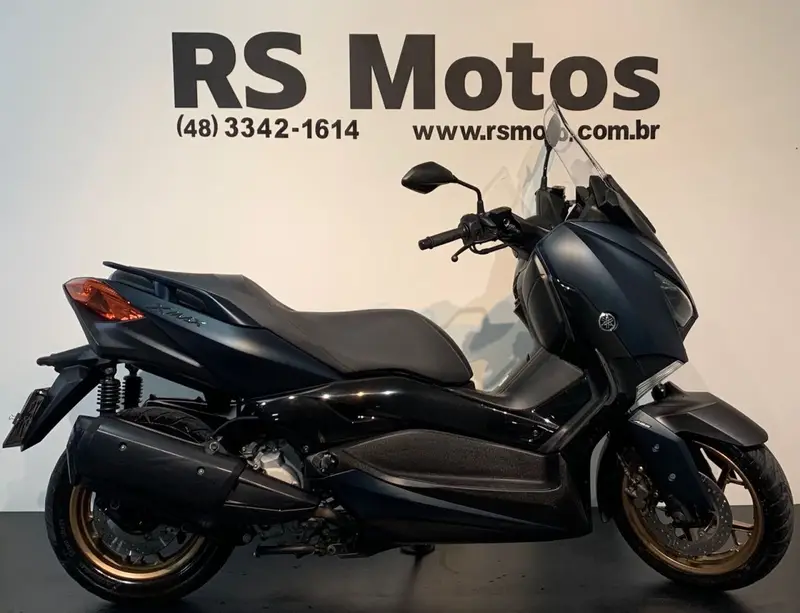 Yamaha XMax ABS