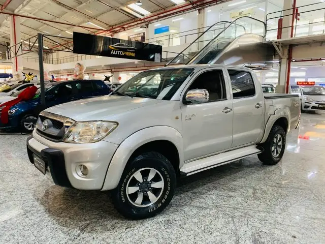 Carro Toyota Hilux Cabine Dupla 2011 Hilux STD 4x4 2.5 (cab. dupla)