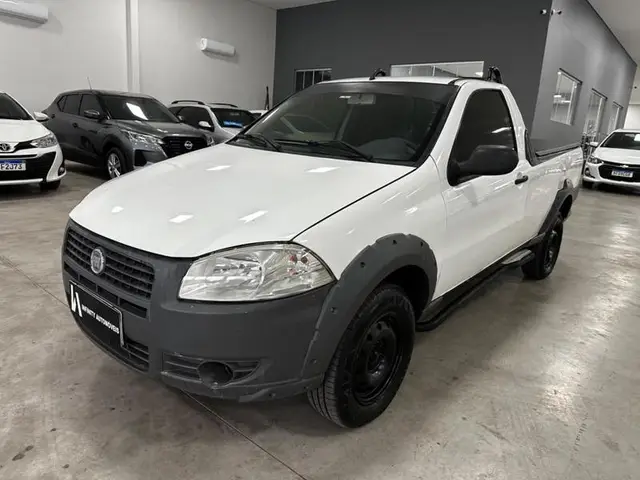 Carro Fiat Strada 2013 Working Celeb.1.4 Fire Flex 8V CS