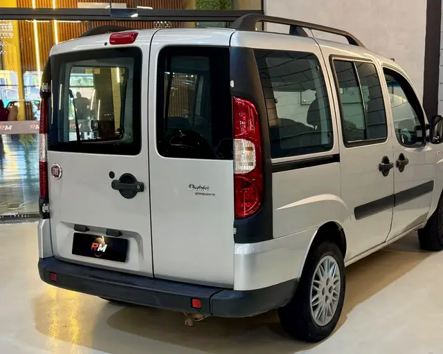 Carro Fiat Doblò 2020 Essence 1.8 16V (Flex)