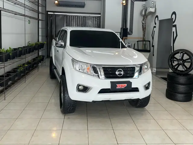 Carro Nissan Frontier 2018 2.3 TD CD SE 4x4 (Aut)