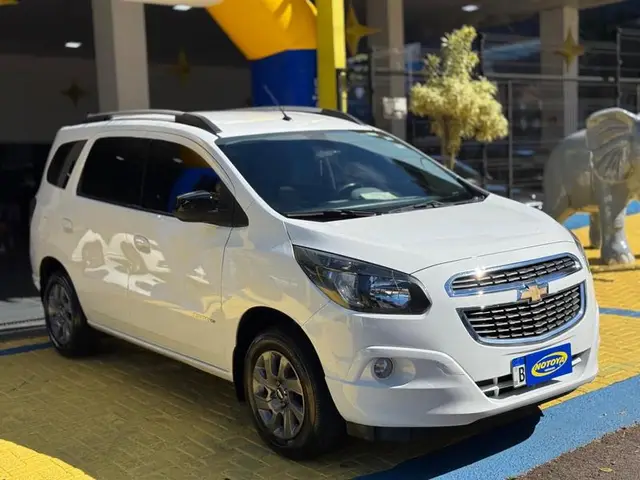 Carro Chevrolet Spin 2018 Advantage 5S 1.8 (Flex) (Aut)