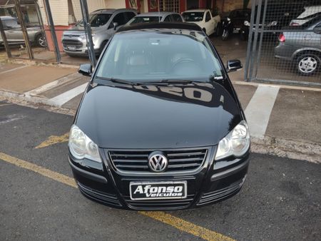 Polo Hatch. 1.6 8V (Flex)