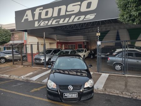 Polo Hatch. 1.6 8V (Flex)