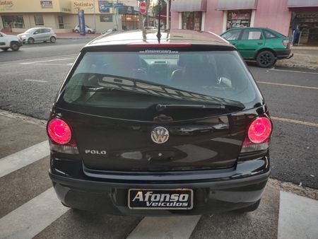 Polo Hatch. 1.6 8V (Flex)