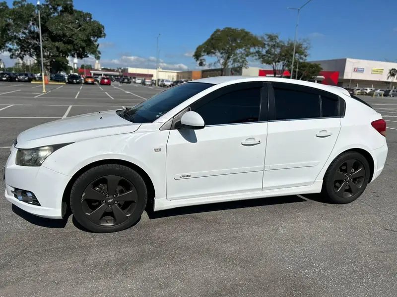 Chevrolet Cruze Sport6 LT 1.8 16V Ecotec (Flex)