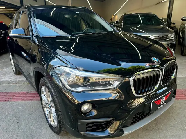 Carro BMW X1 2018 2.0 sDrive20i X-Line ActiveFlex