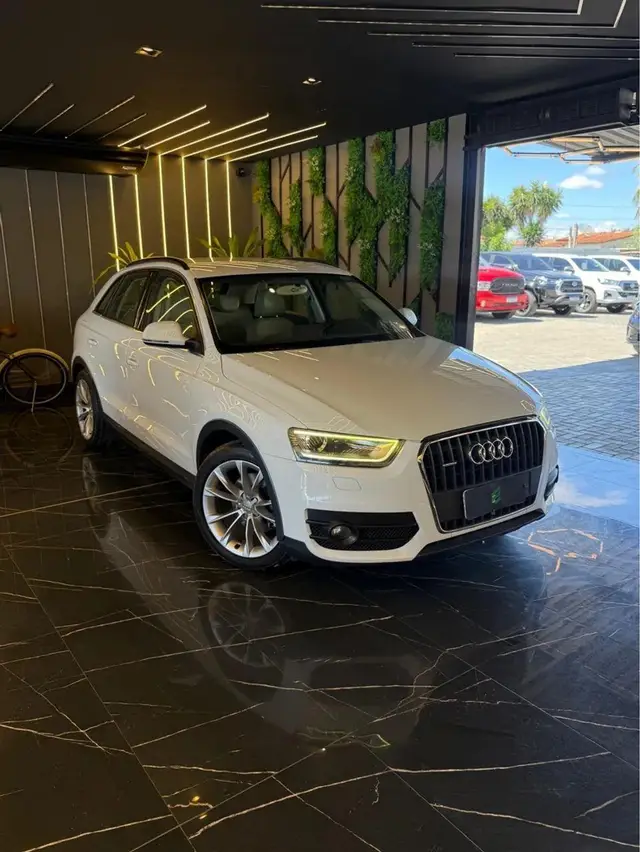Carro Audi Q3 2015 1.4 TFSI Ambiente S Tronic