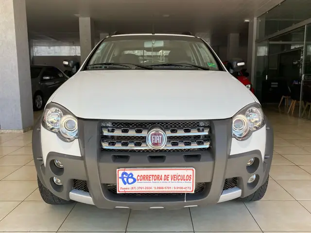 Carro Fiat Strada 2012 Adventure 1.8 16V Dualogic (Flex) (Cabine Dupla)