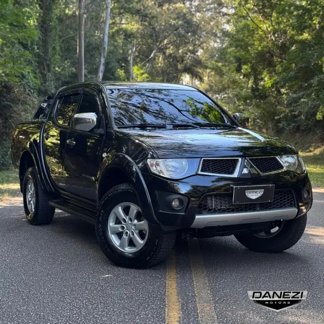 Carro Mitsubishi L200 Triton Sport 2012 HPE 4x4 3.2 DI-D (Aut)