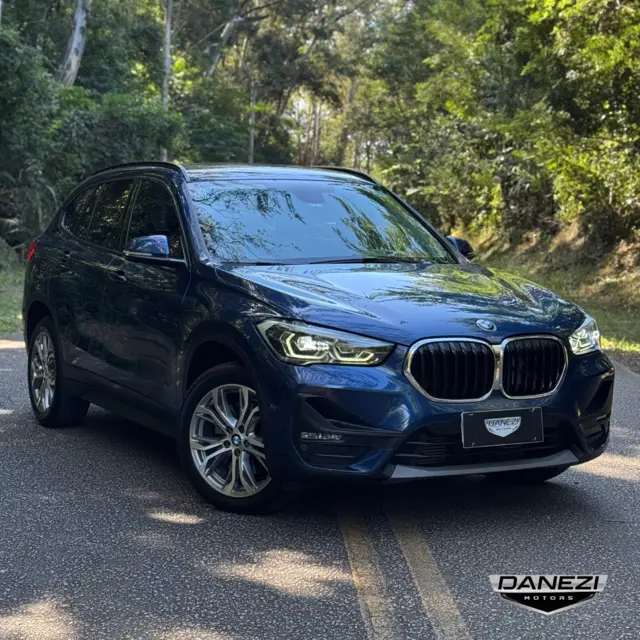 Carro BMW X1 2021 sDrive20i 2.0 Turbo (Aut.)