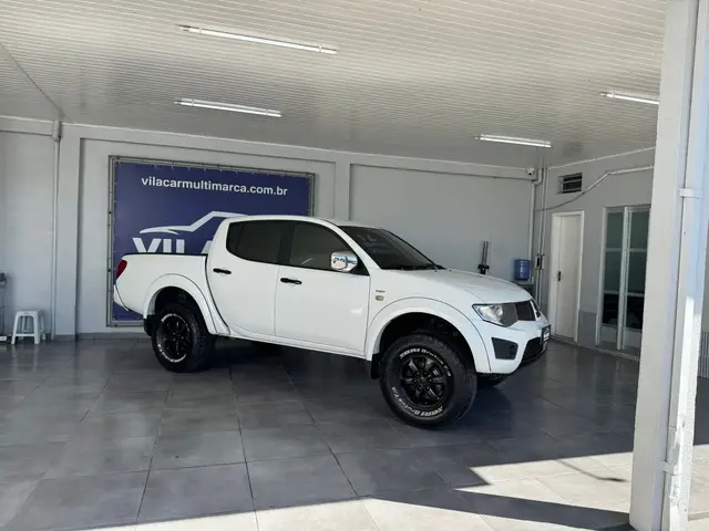 Carro Mitsubishi L200 Triton Sport 2012 HPE 4x4 3.2 DI-D (Aut)