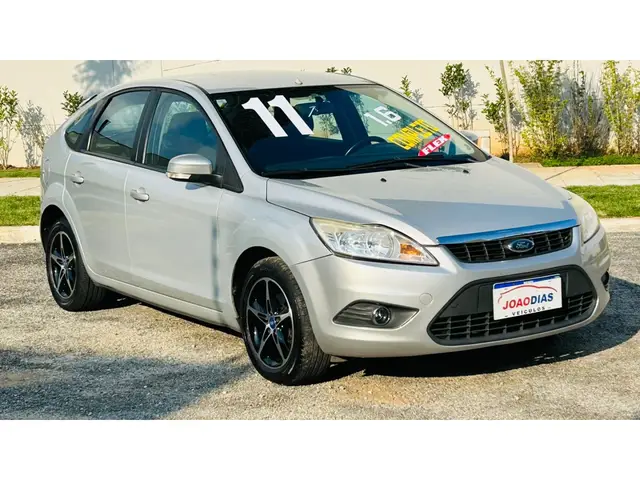 Carro Ford Focus Sedan 2011 GLX 1.6 16V (Flex)