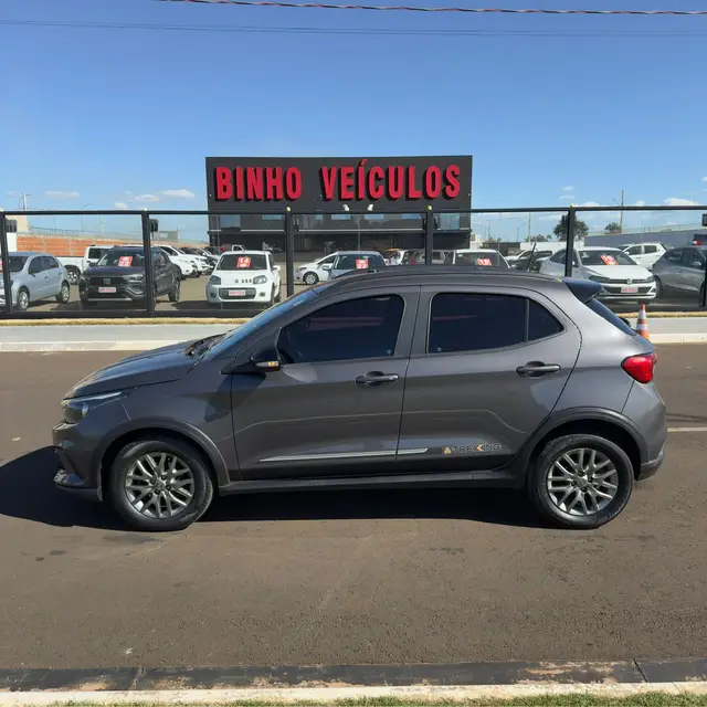 Carro Fiat Argo 2020 1.3 Trekking (Flex)