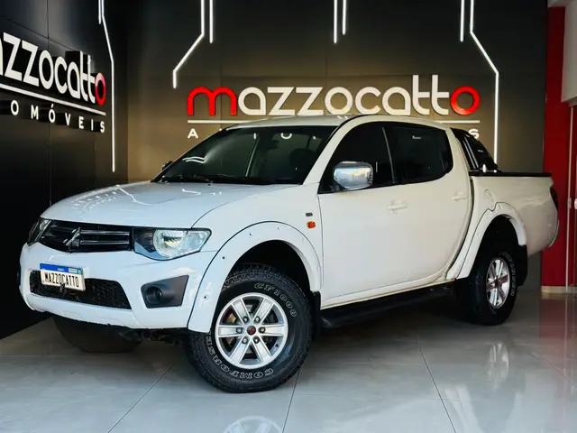 Carro Mitsubishi L200 Triton 2013 3.2 DI-D 4x4