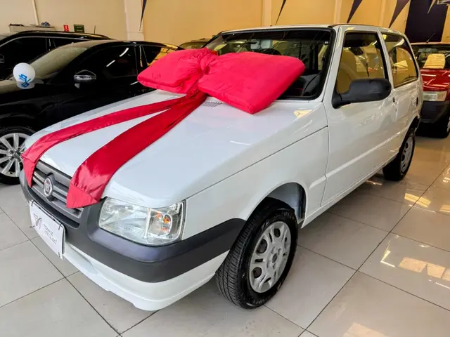Carro Fiat Uno Mille 2013 Fire Economy 1.0 (Flex) 2p